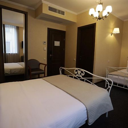 Redline Hotel Τυφλίδα Εξωτερικό φωτογραφία