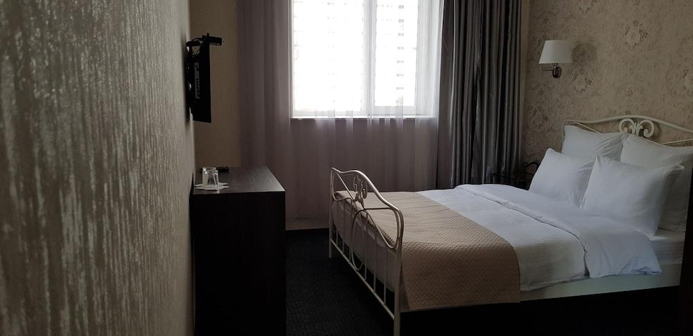 Redline Hotel Τυφλίδα Εξωτερικό φωτογραφία