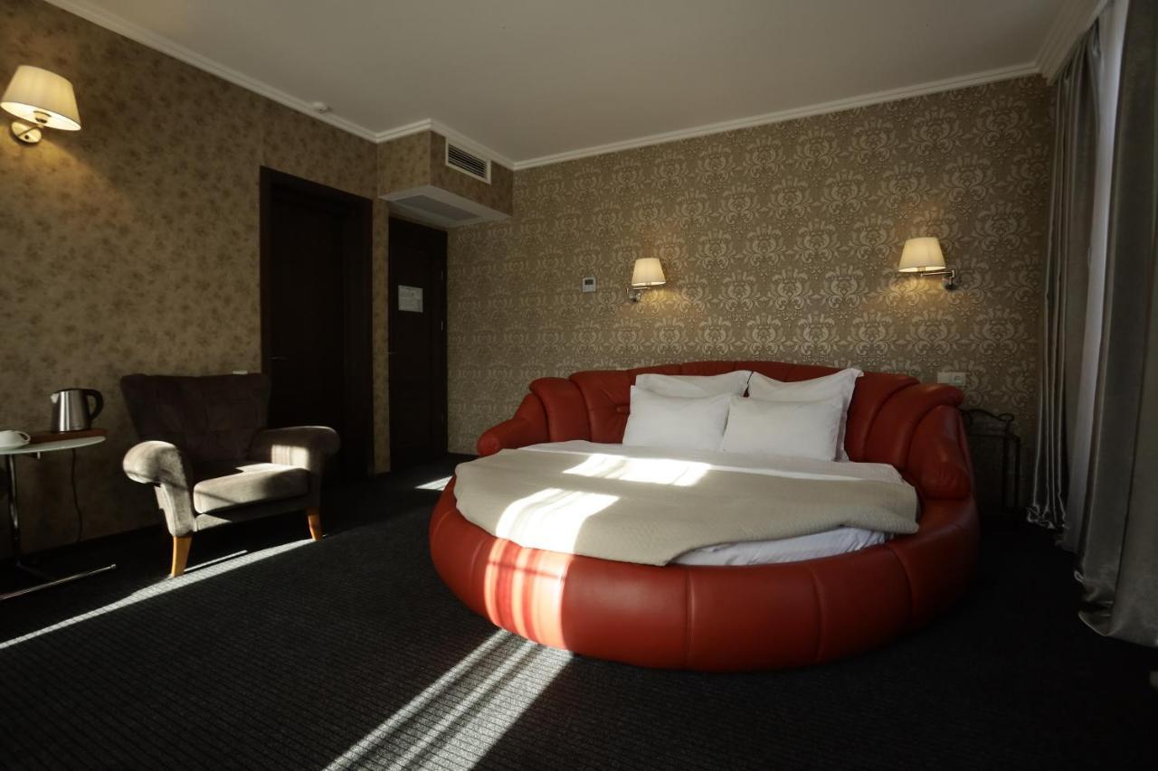 Redline Hotel Τυφλίδα Εξωτερικό φωτογραφία