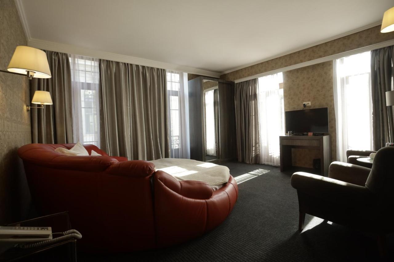 Redline Hotel Τυφλίδα Εξωτερικό φωτογραφία