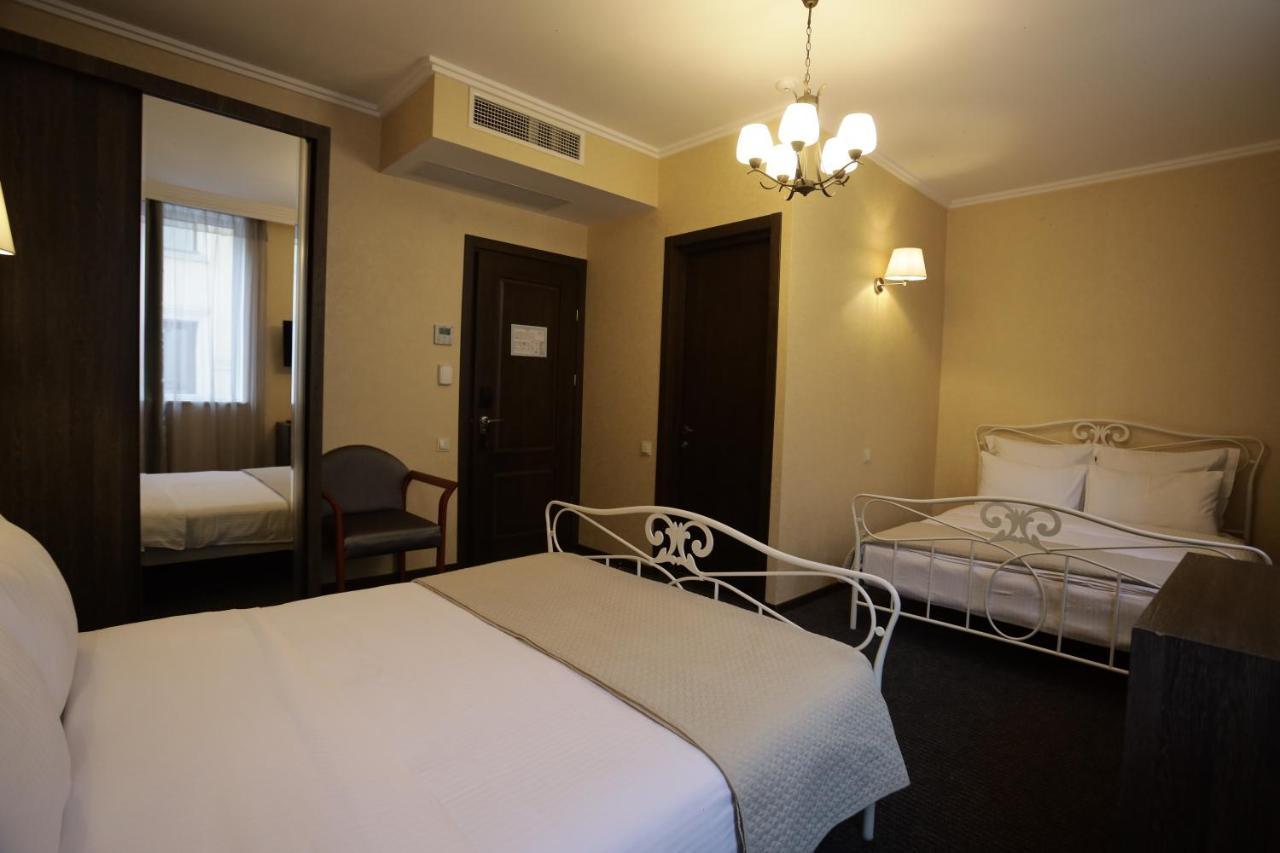 Redline Hotel Τυφλίδα Εξωτερικό φωτογραφία
