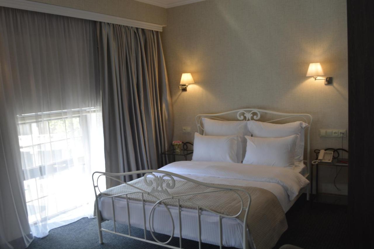 Redline Hotel Τυφλίδα Εξωτερικό φωτογραφία