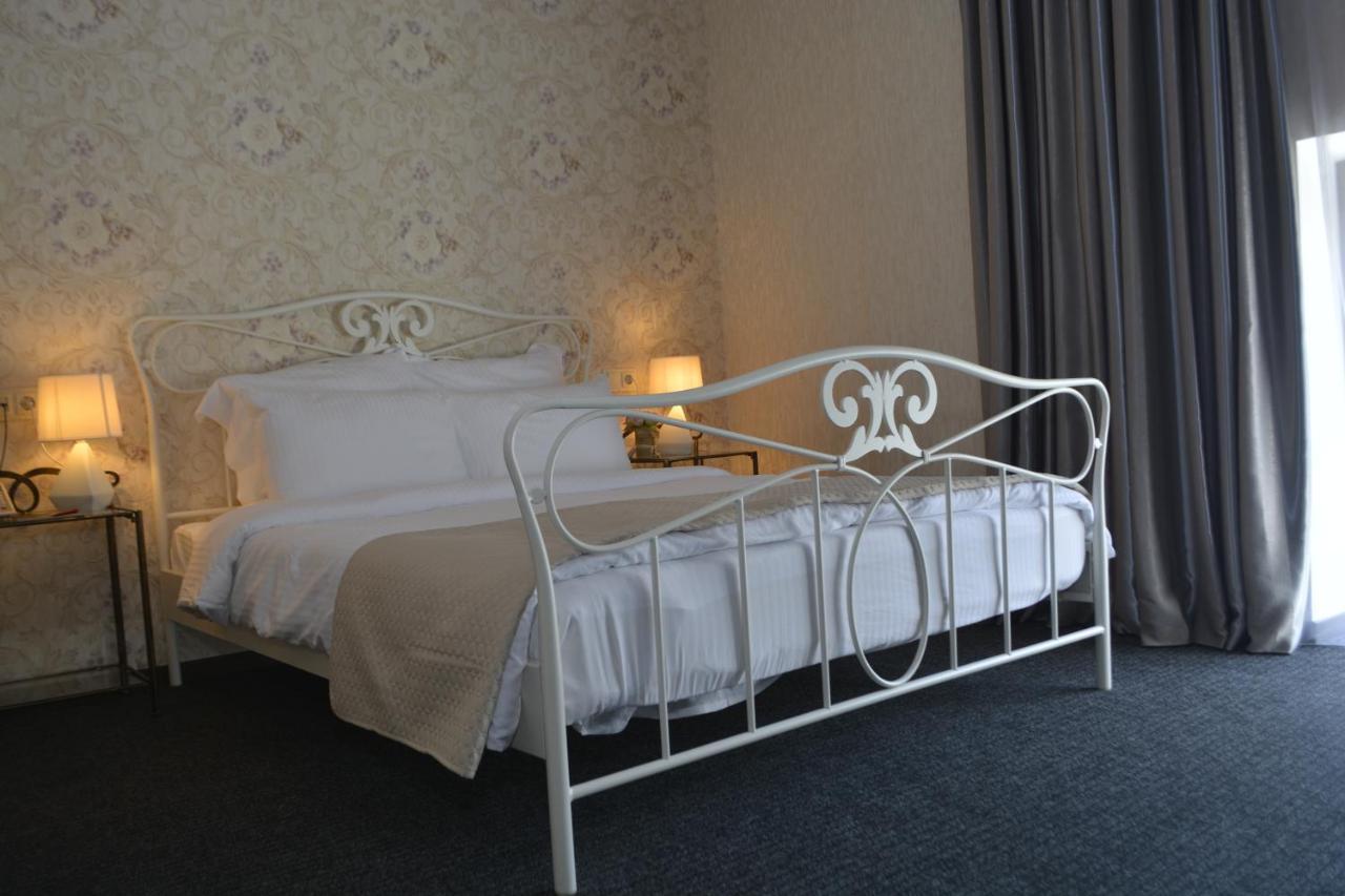 Redline Hotel Τυφλίδα Εξωτερικό φωτογραφία