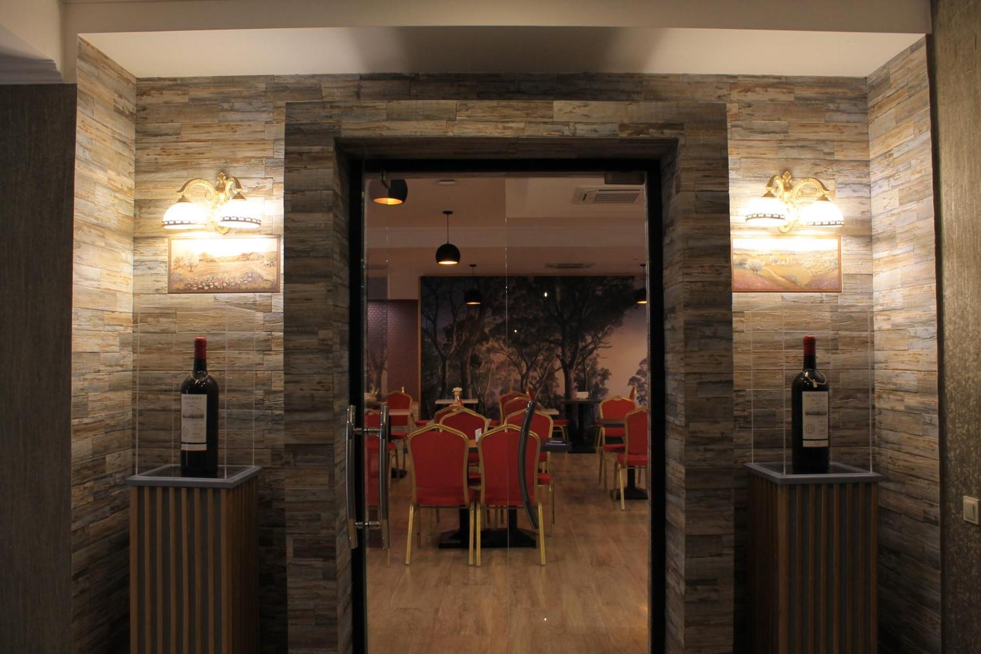 Redline Hotel Τυφλίδα Εξωτερικό φωτογραφία