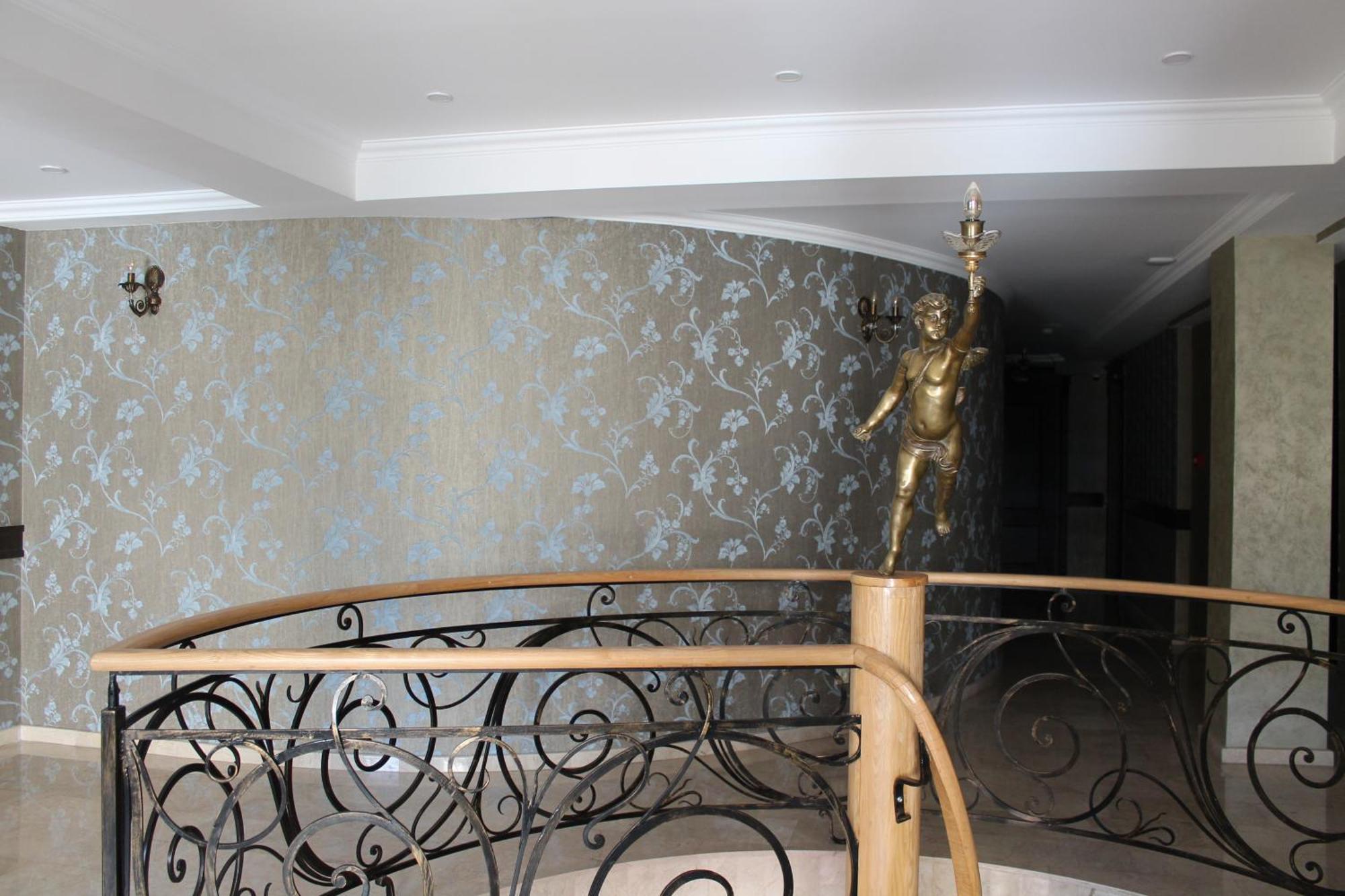 Redline Hotel Τυφλίδα Εξωτερικό φωτογραφία