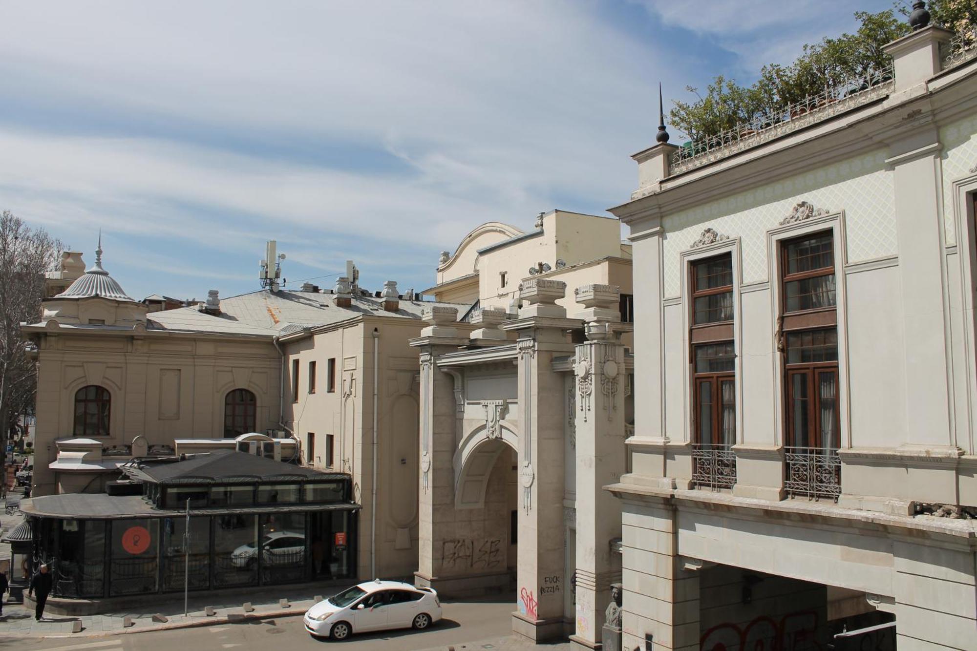 Redline Hotel Τυφλίδα Εξωτερικό φωτογραφία
