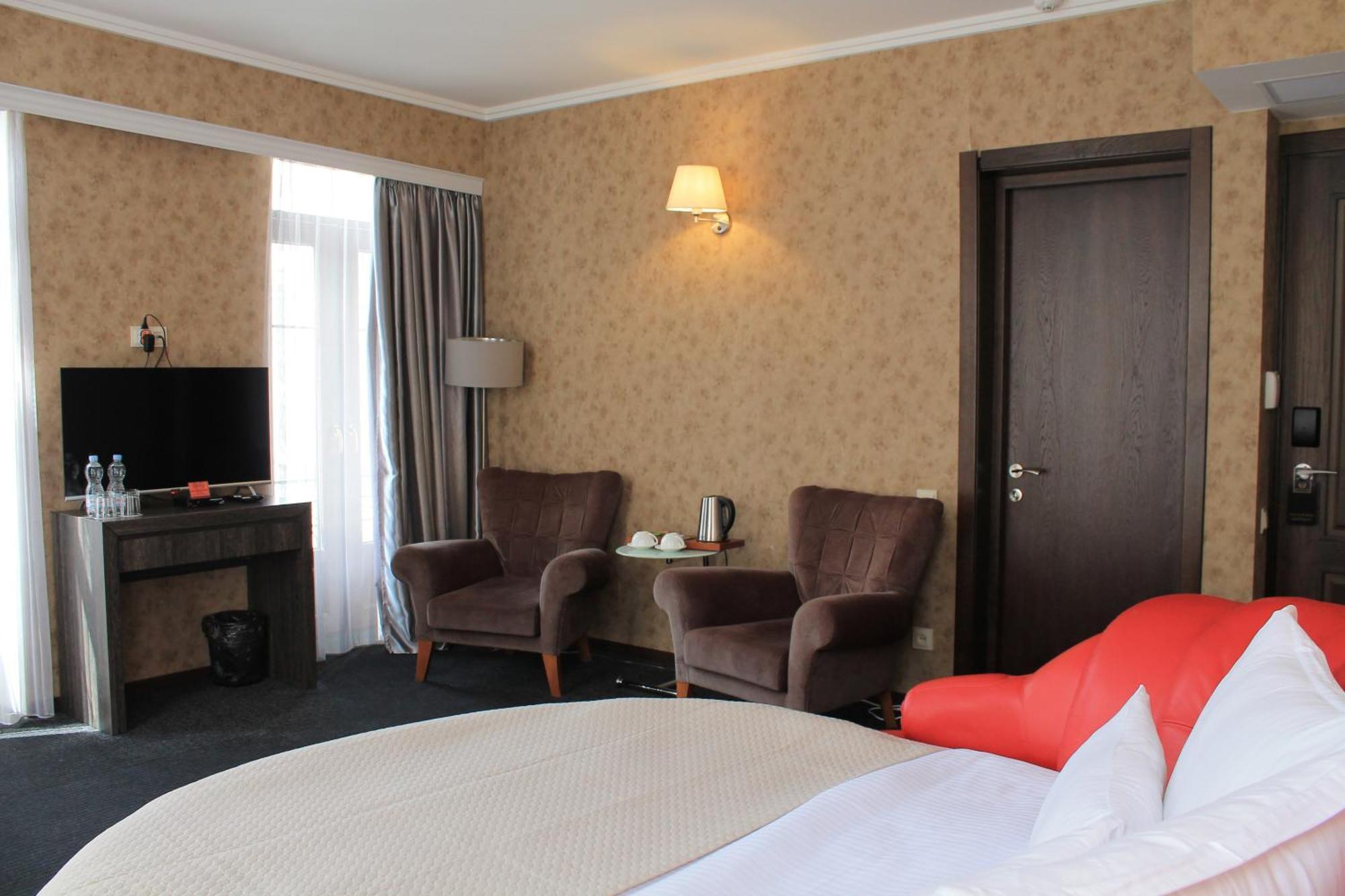 Redline Hotel Τυφλίδα Εξωτερικό φωτογραφία