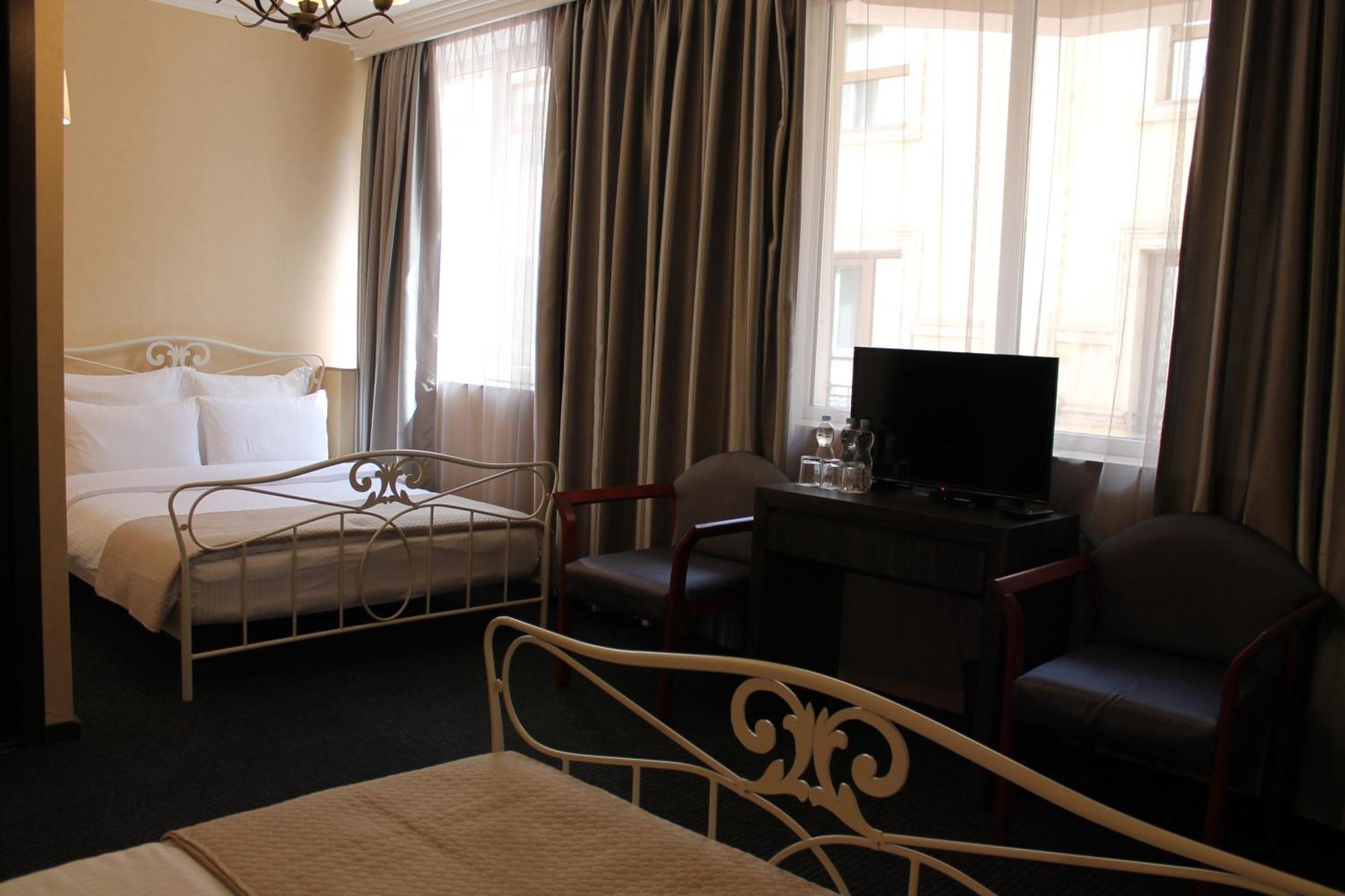 Redline Hotel Τυφλίδα Εξωτερικό φωτογραφία