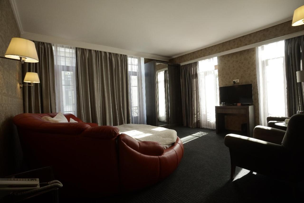 Redline Hotel Τυφλίδα Εξωτερικό φωτογραφία