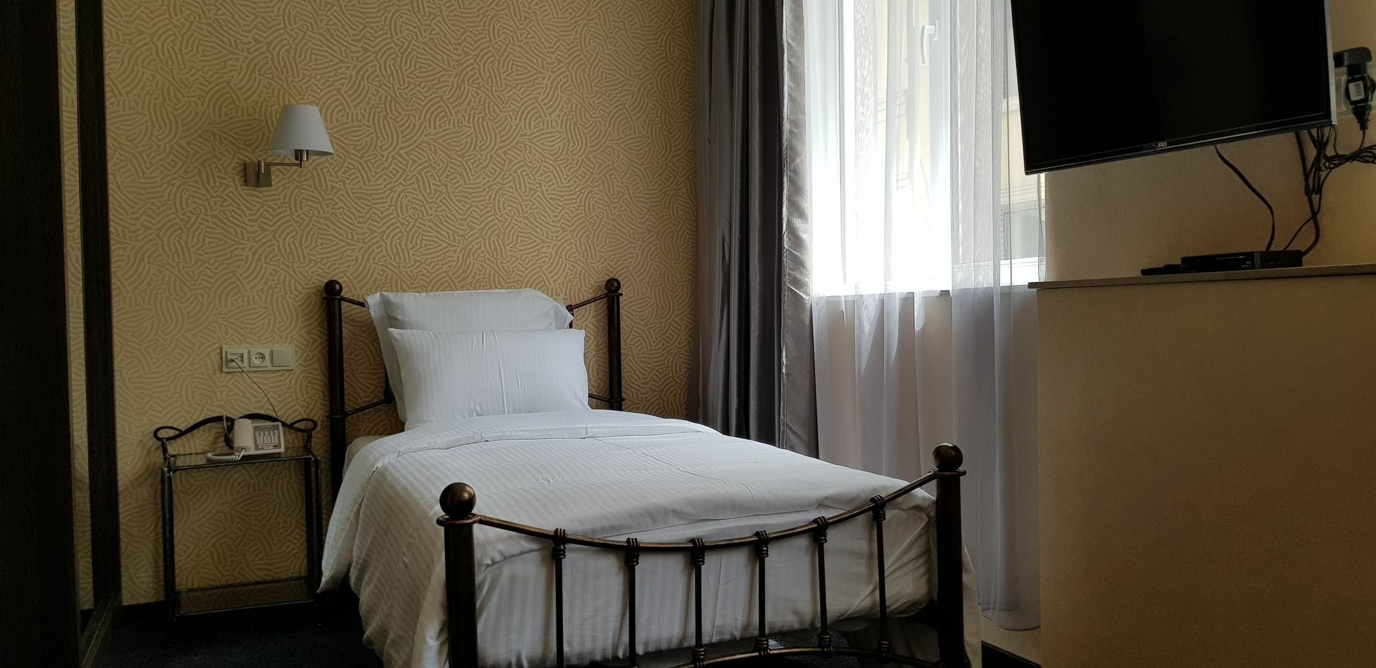 Redline Hotel Τυφλίδα Εξωτερικό φωτογραφία
