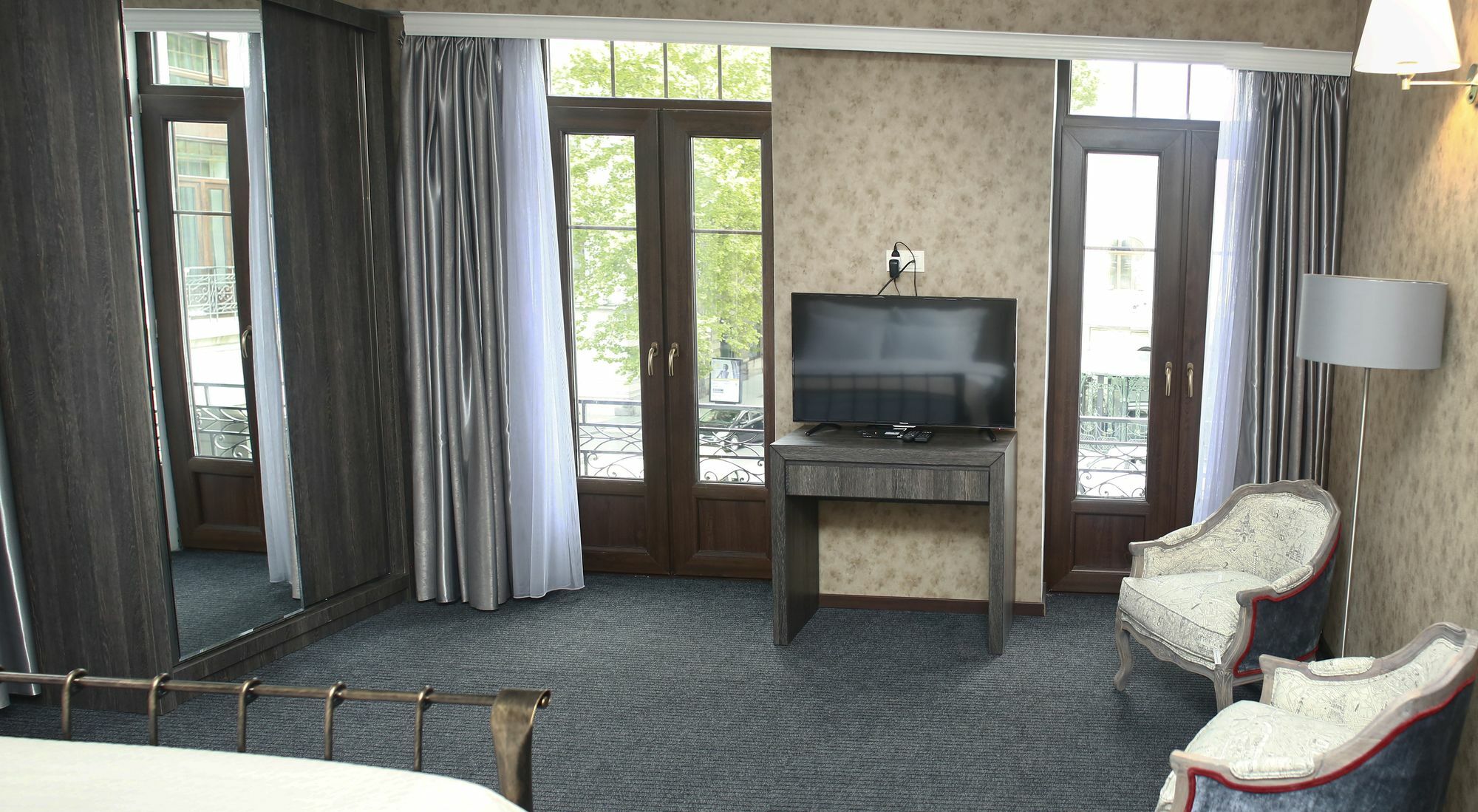 Redline Hotel Τυφλίδα Εξωτερικό φωτογραφία