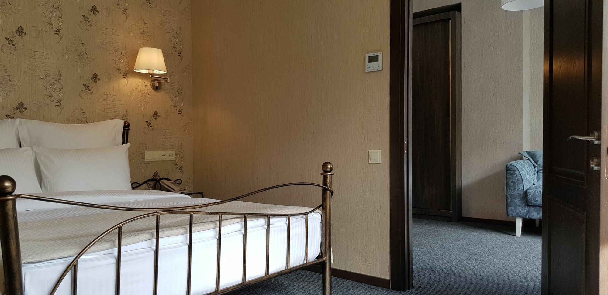 Redline Hotel Τυφλίδα Εξωτερικό φωτογραφία